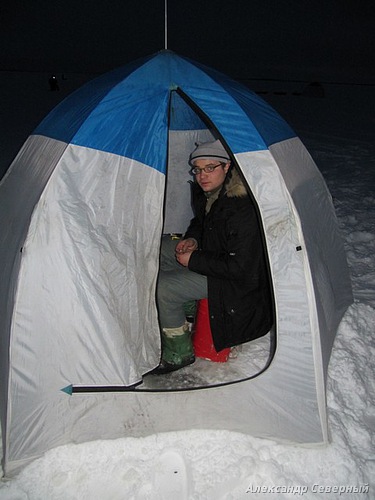 Статья о зимней  рыбалке на корюшку в Архангельской области  со снастями компании Аква. Какие зимние блесна на корюшку выбрать?