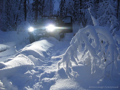 Статья о зимней рыбалке на глухом озере поморья с блеснами и балансирами AQUA