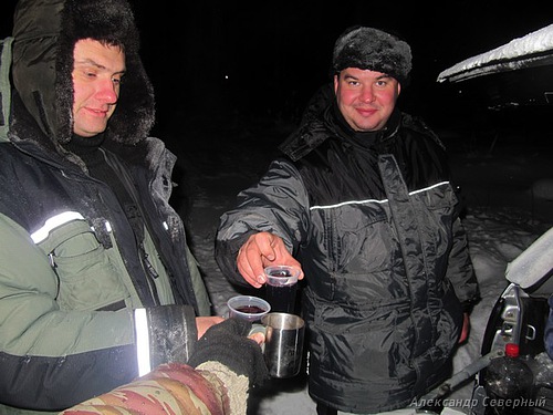 Статья о зимней рыбалке на глухом озере поморья с блеснами и балансирами AQUA