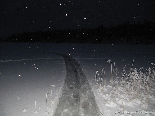 Статья о зимней рыбалке на глухом озере поморья с блеснами и балансирами AQUA