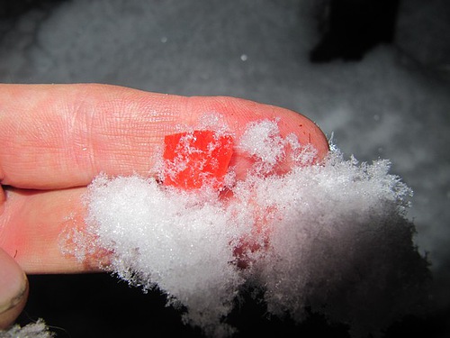 Статья о зимней рыбалке на глухом озере поморья с блеснами и балансирами AQUA