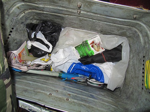 Статья о зимней рыбалке на глухом озере поморья с блеснами и балансирами AQUA