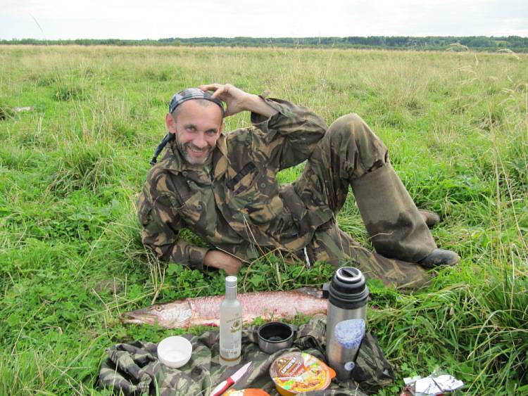 Статья о рыбалки на воблеры. Вылов трофейного экземпляра щуки на вечернем клеве. Эхолот в помощь рыбаку.