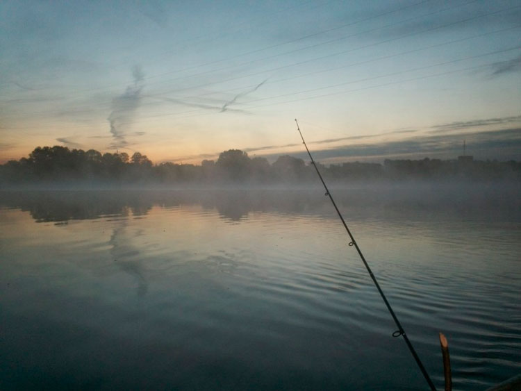 Фотоотчет о летней предосенней рыбалке на Волхове со снастями Aqua