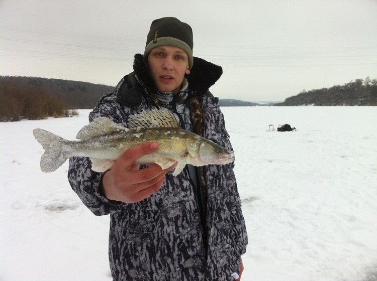 Фотоотчет о зимней рыбалке на реке Ока с зимними блеснами Аква