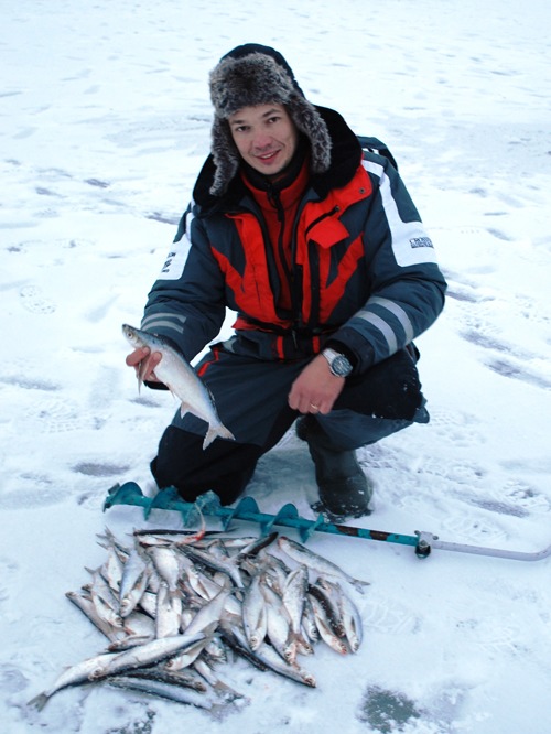 Фотоотчет о рыбалке с зимними шнурами компании Аква.